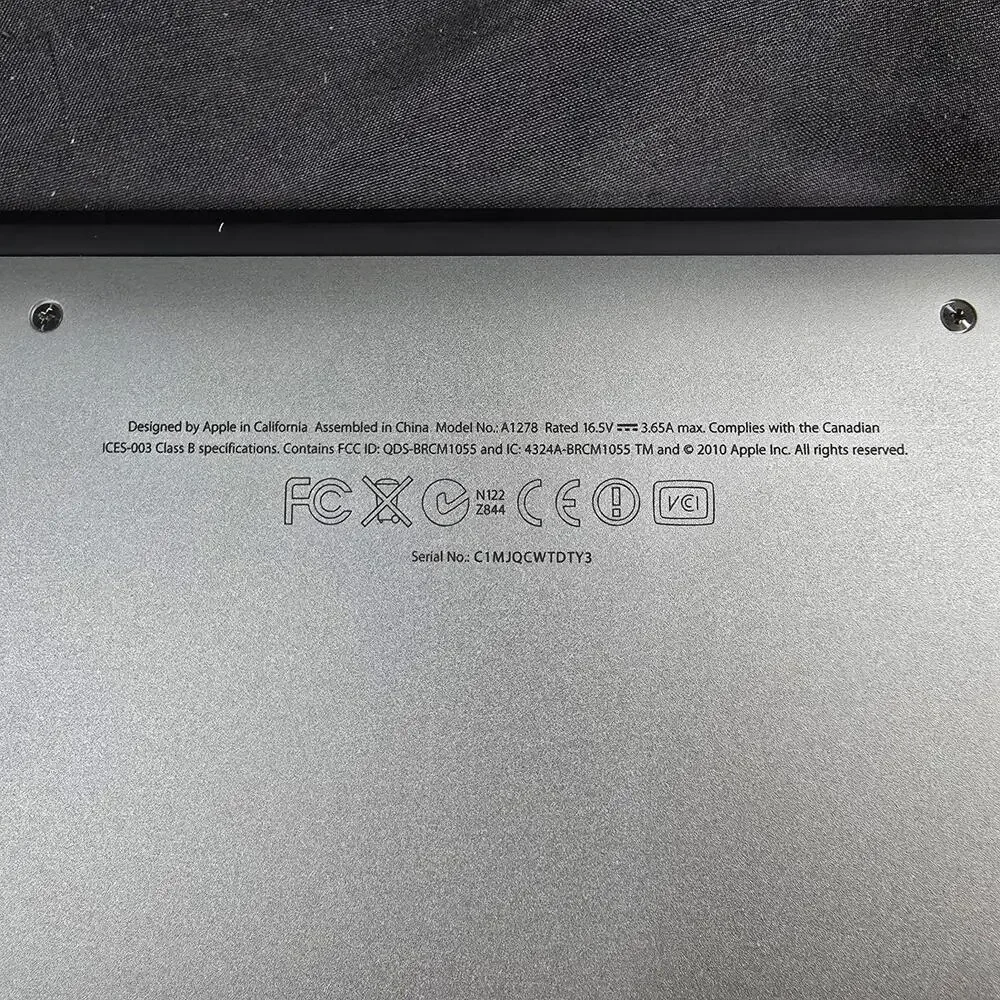 Apple MacBook Pro 13 Inch laptop 4GB Mid 2012 2.5 GHZ Intel Core i5 No Charger